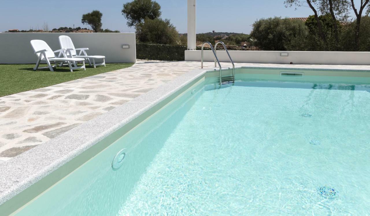 Mediterraneo San Teodoro  Exteriör bild